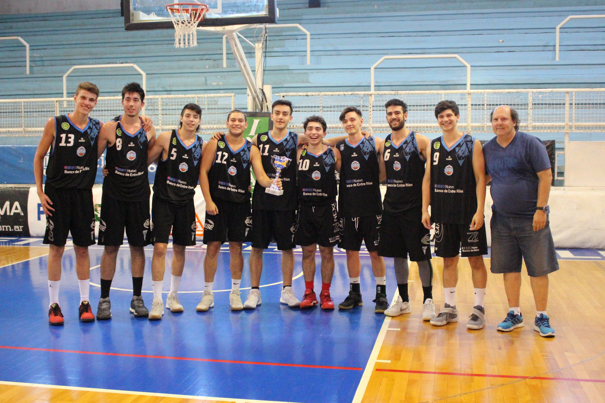 Dos Orillas: Echague ganó la final ante Rivadaria Jrs.