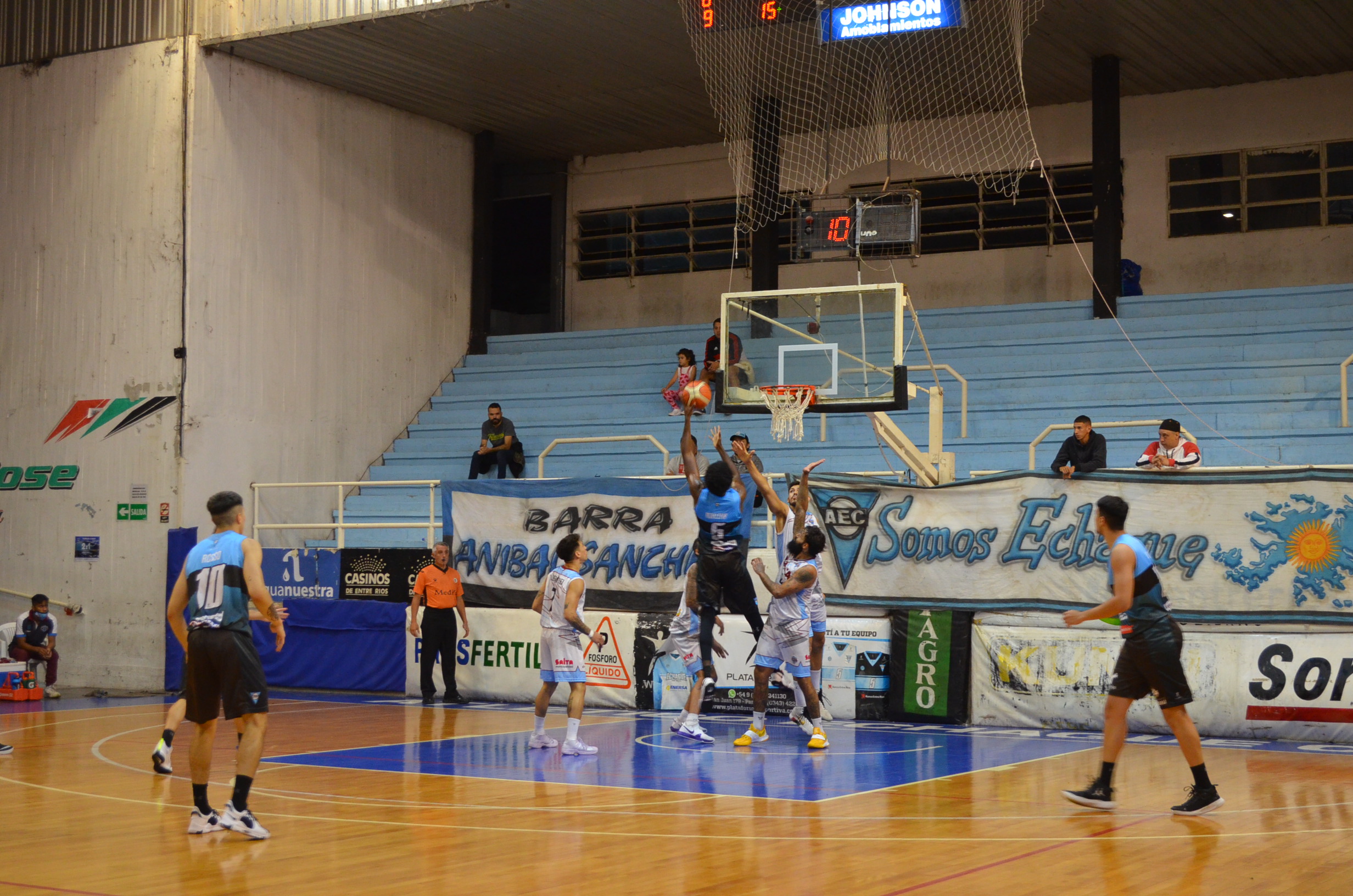 Echagüe cayó ante Salta Basket de local y sumó una nueva derrota